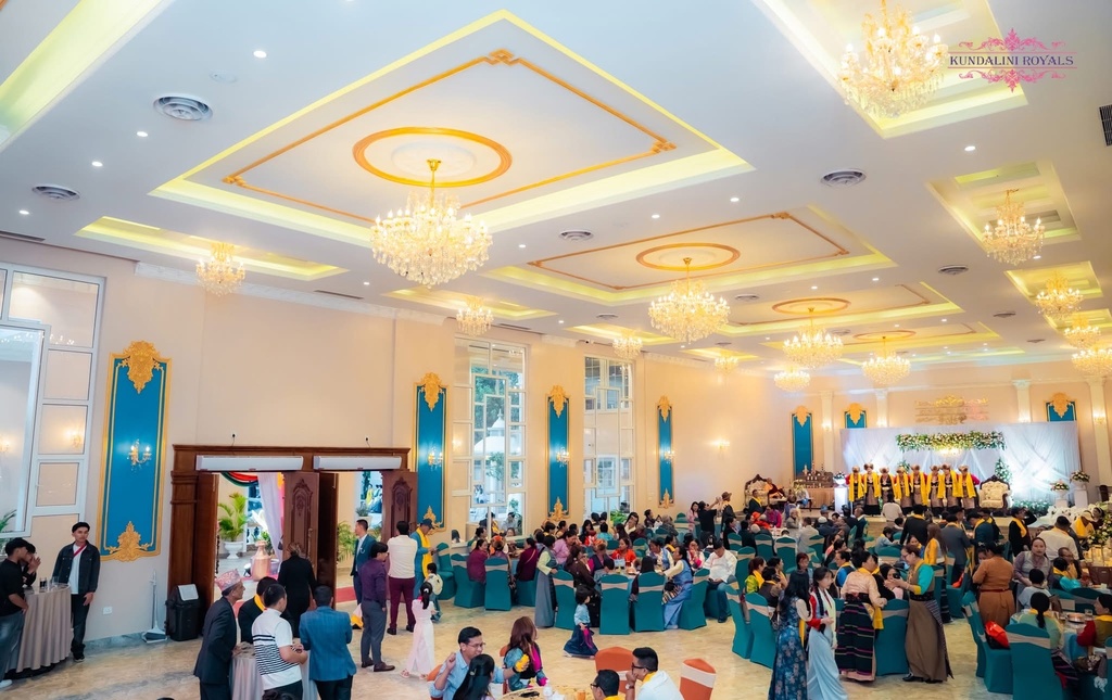 Hall view 5