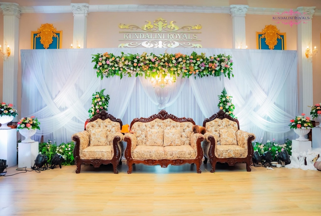 Hall view 6