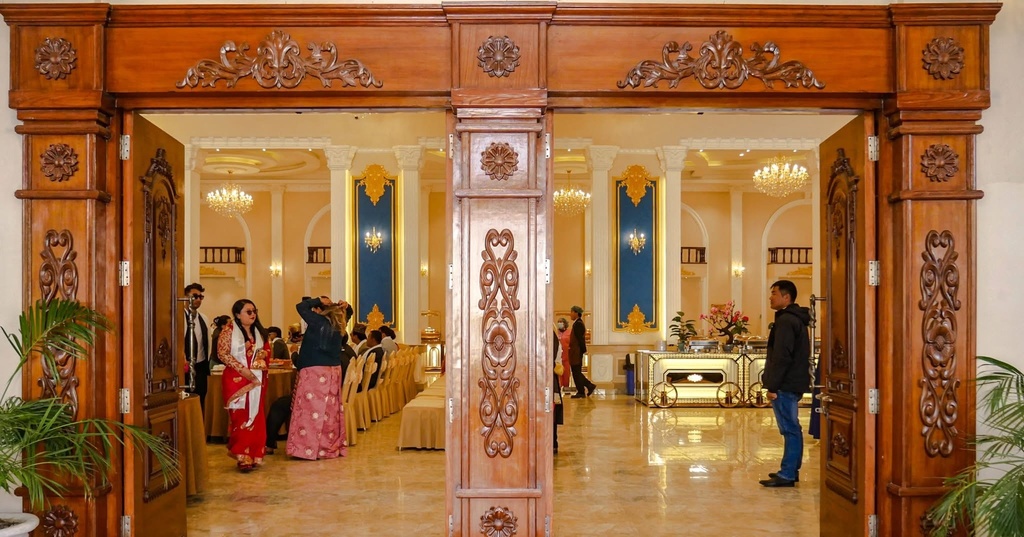 Hall view 3
